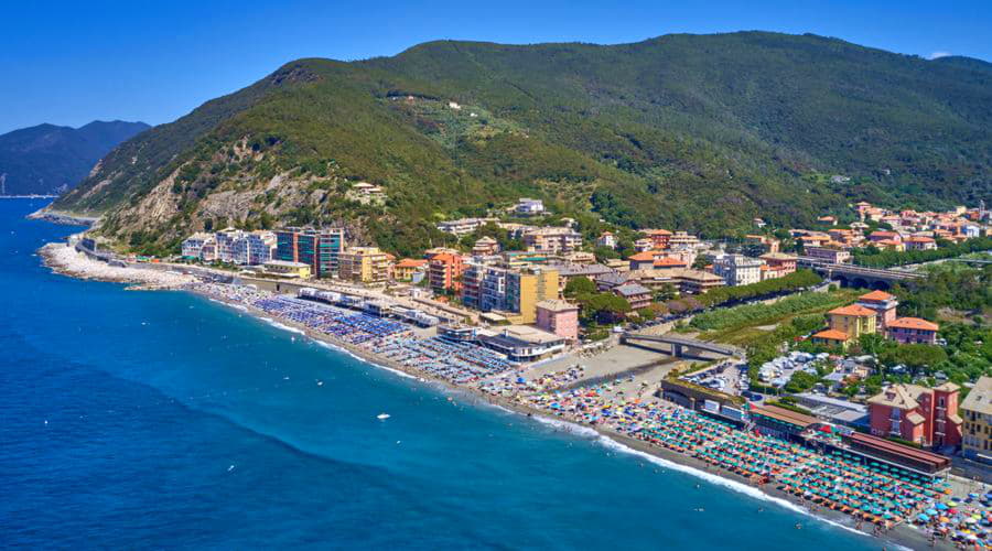 Top car rental deals in Deiva marina